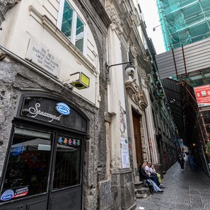 Apartment - Via Nilo 30 in Naples (Naples)