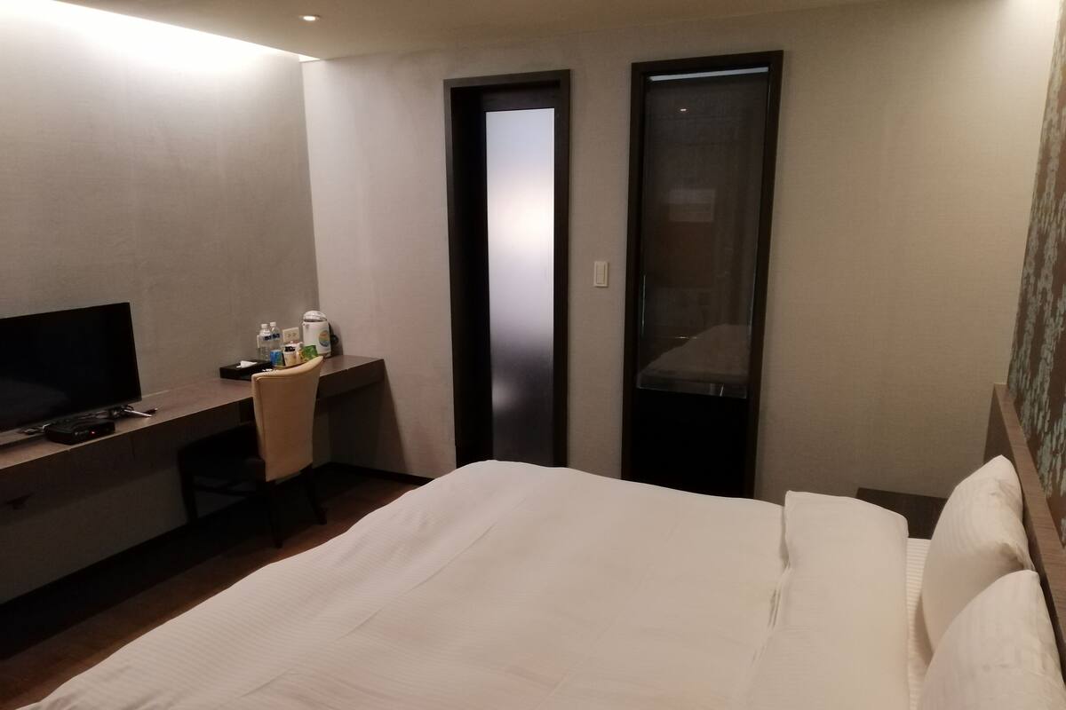 디럭스 더블룸 | 오리/거위털 이불, 침대 시트