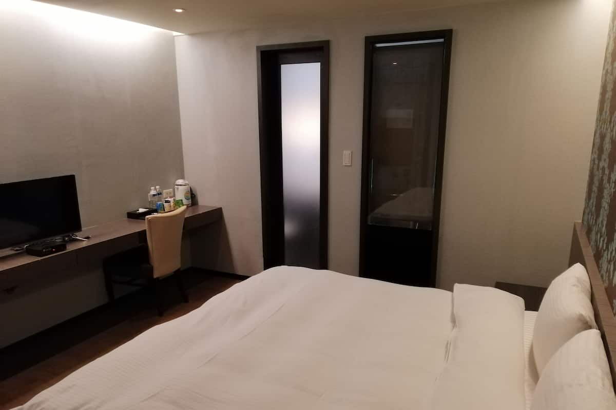 Kamar Double Deluks | Selimut bulu angsa dan seprai linen