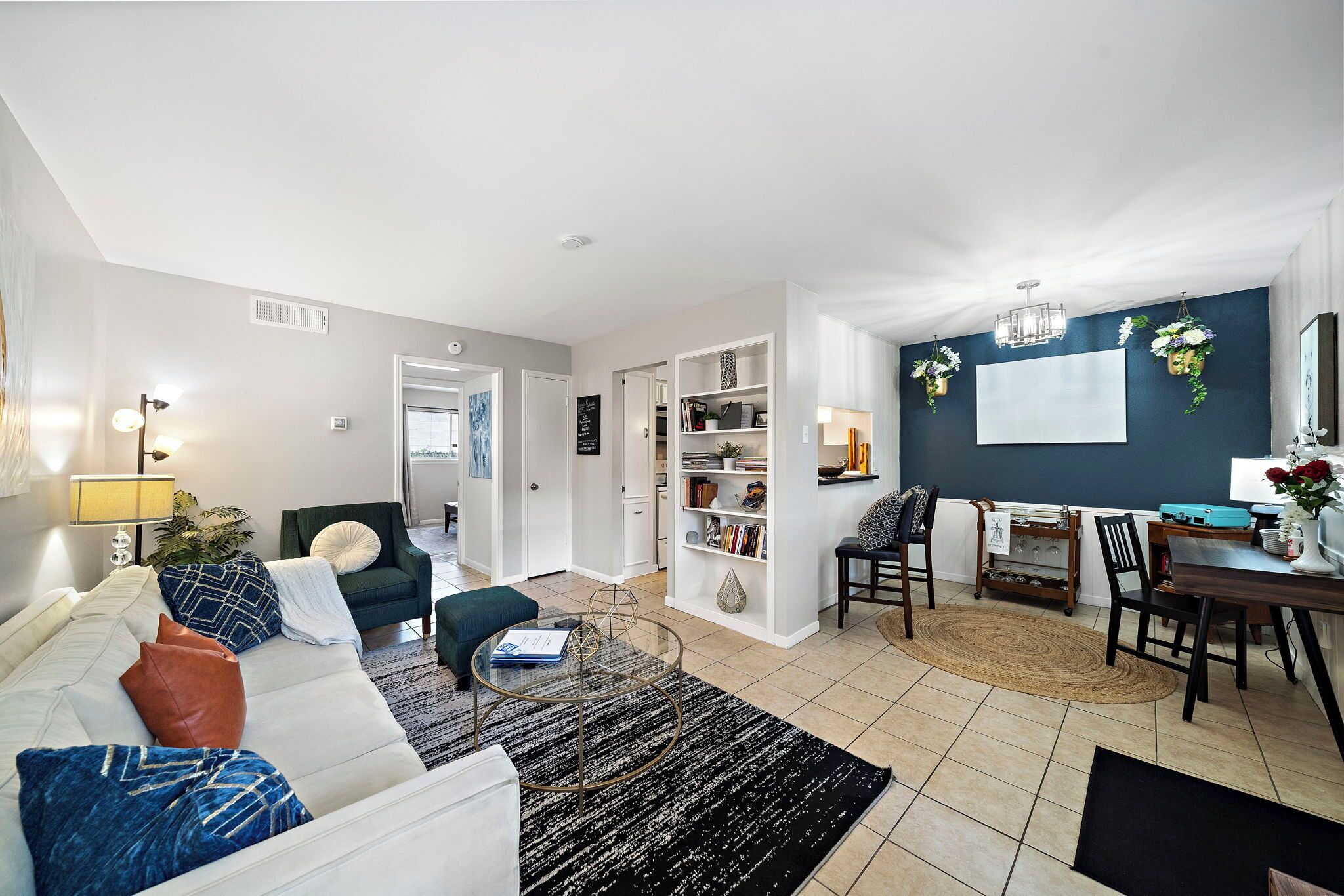 Cozy Montrose Apt Nr Med Center, Downtown | WiFi