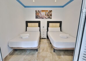 Iron/ironing board, Internet, bed sheets, wheelchair access - Mediterraneo 408. Great Studio with Sea Views in Marbella Centre. (Marbella)
