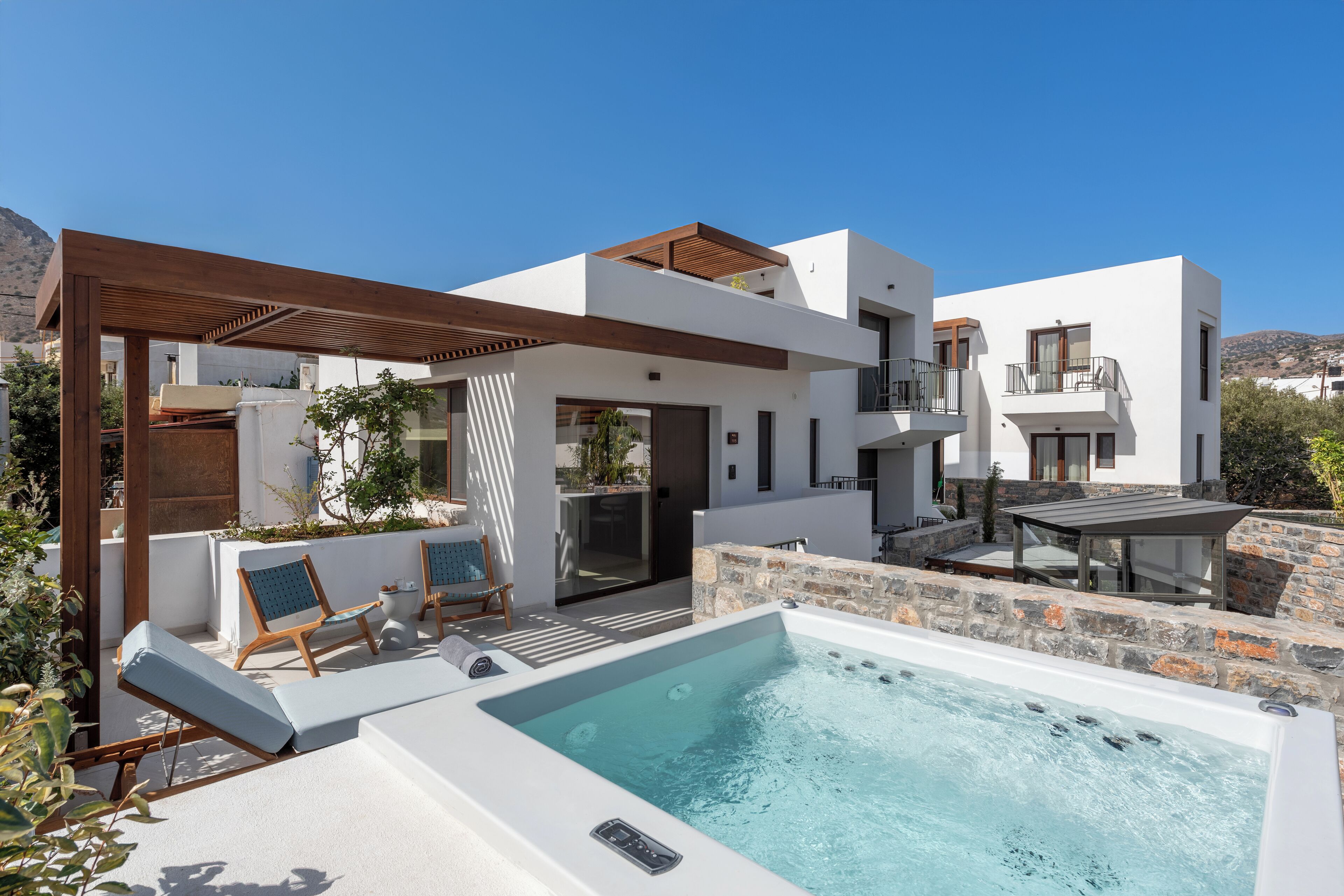 Junior Suite with Outdoor Jetted Tub & Sea View | Terrasse/Patio