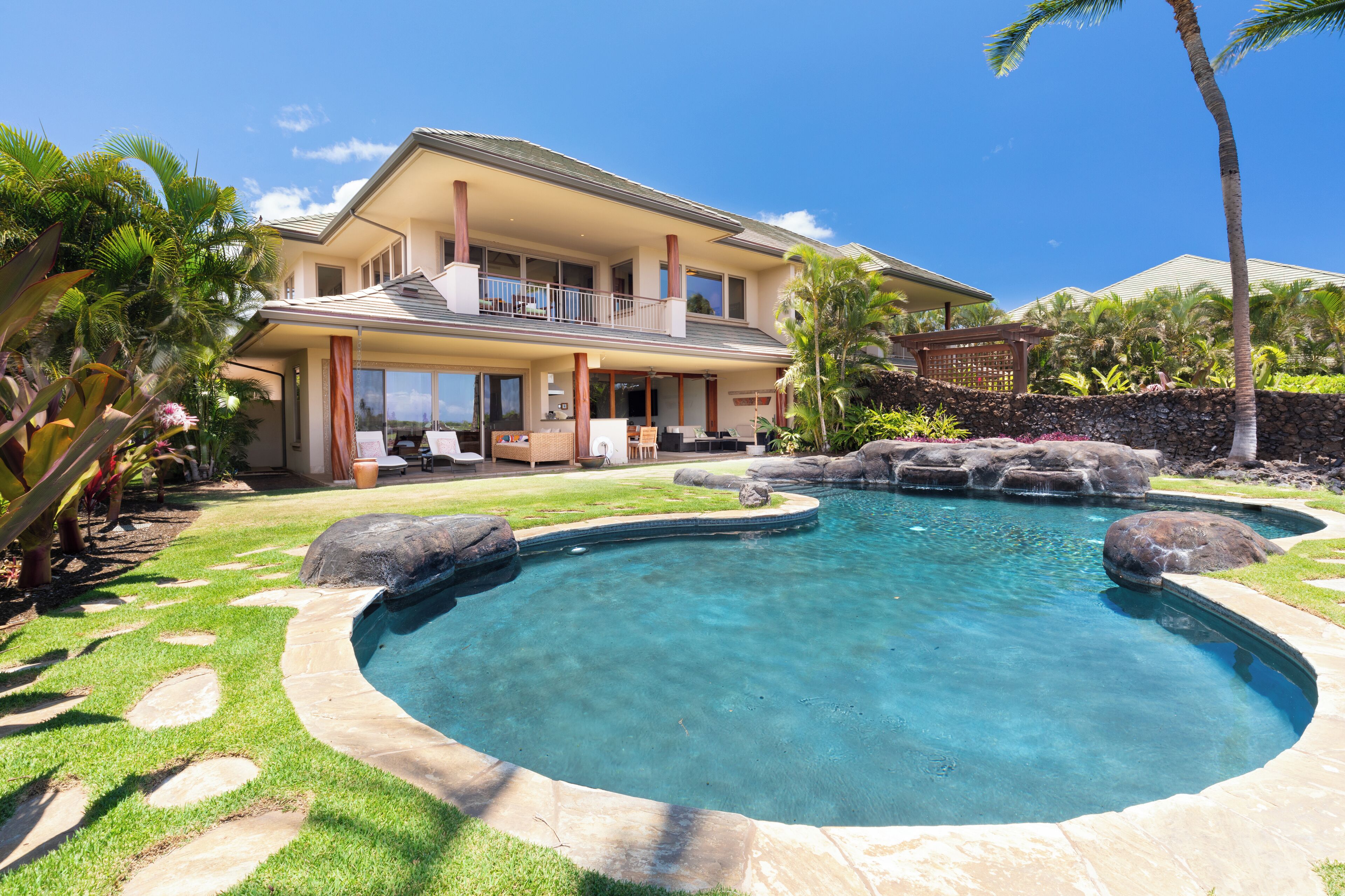 ❤️PiH❤️ONE OCEAN OHANA★ Expansive Views★ Exclusive Oceanfront Grotto pool plus private pool & spa