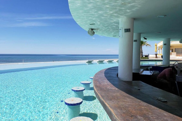 🍹Swim up bar🍸