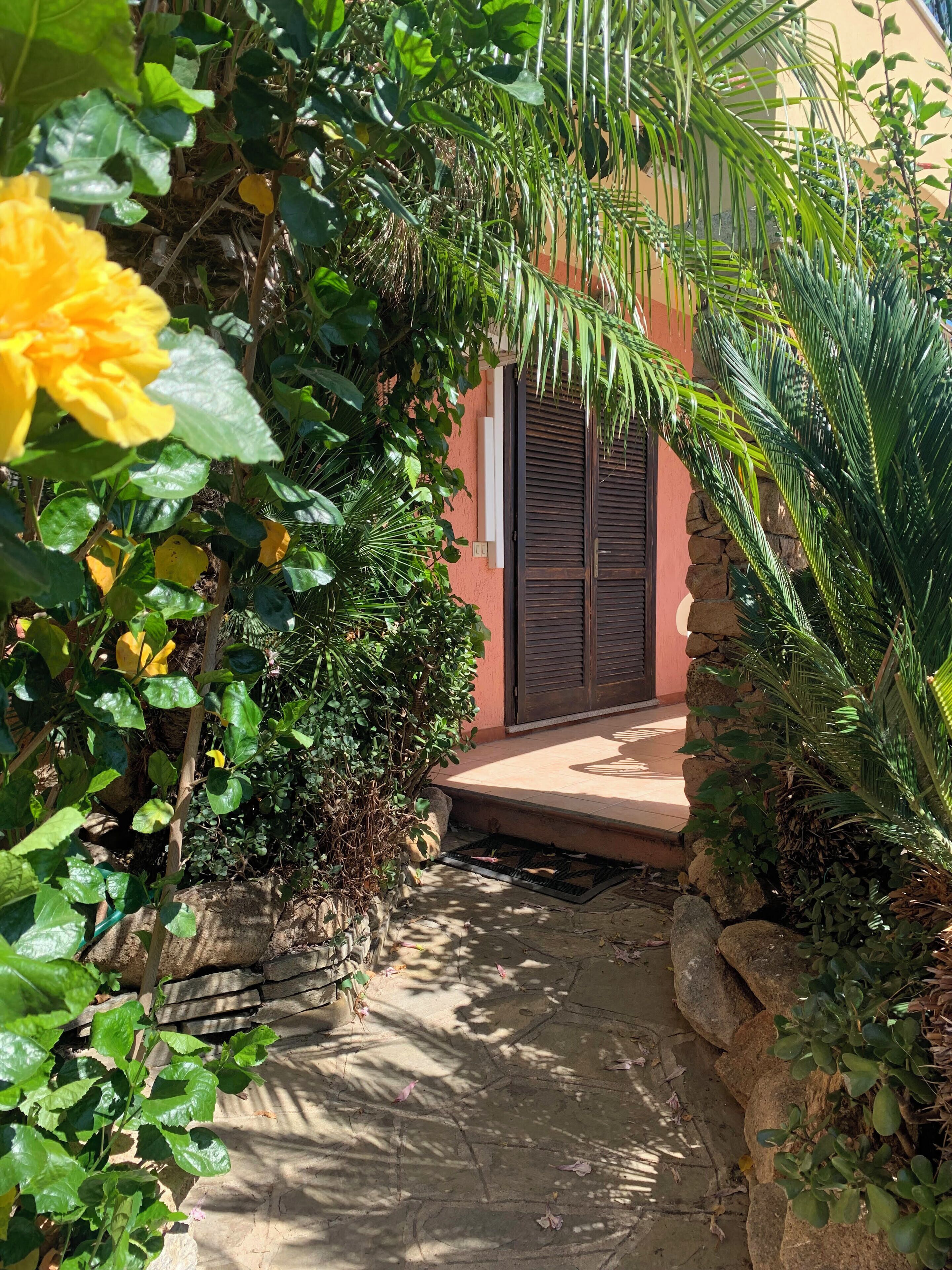 تفاصيل الفندق من الخارج