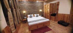Deluxe Room | 1 bedroom, free WiFi
