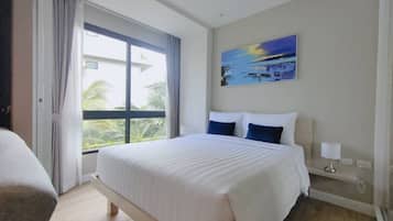 Departamento | 1 habitación, cortinas blackout y tabla de planchar con plancha