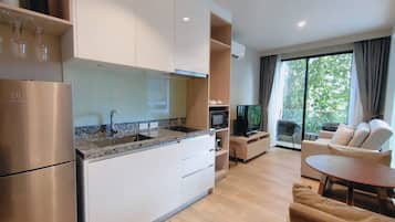 Apartemen | Makan di kamar