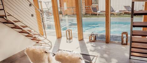 Sauna, steam room