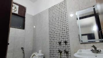 Shower, towels