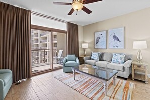 TV - Beachfront Serenity 1 Bedroom 2 Bathroom Escape (North Myrtle Beach)