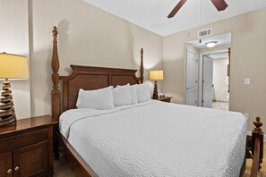 1 bedroom, WiFi, bed sheets - Beachfront Serenity 1 Bedroom 2 Bathroom Escape (North Myrtle Beach)