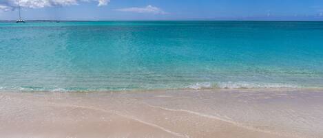 Camastros y toallas de playa