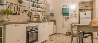 กรีน การ์เด้น เฮาส์ อิน ลิเออร์นา