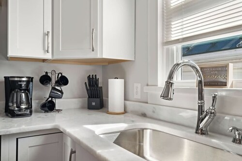 Luxury Condo at Luray - Mins to Main St & Caverns!