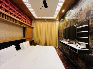 6 Schlafzimmer, Bügeleisen/Bügelbrett, WLAN, Bettwäsche