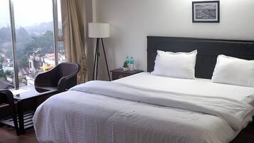 Free WiFi, bed sheets