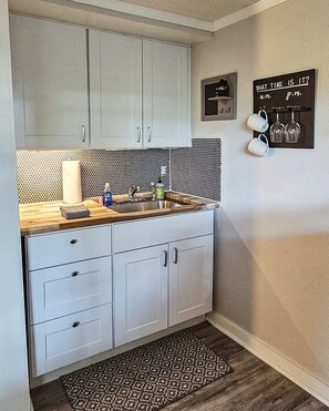 Fridge, microwave, coffee/tea maker