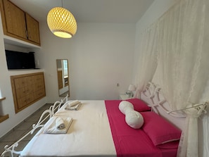 Appartement | 2 chambres, fer et planche à repasser
