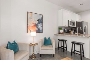 Unclassified image, 5 of 19, button