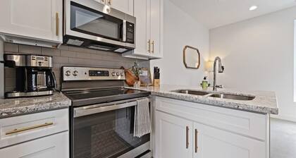 Charming Townhome - Built in 2023