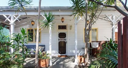 South Fremantle Hideaway close to South Beach