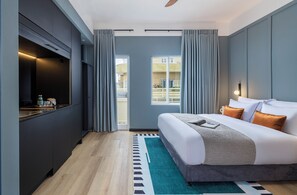 Queen Room With Balcony