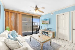 Smart TV, DVD player, books, offices