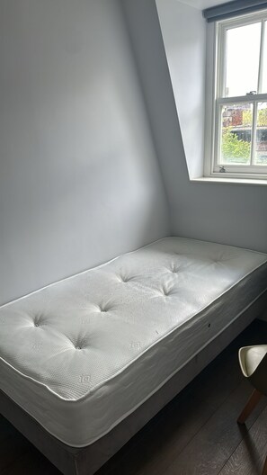 2 chambres, fer et planche à repasser, Wi-Fi, literie fournie