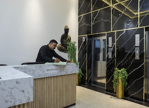 Reception - HOTEL GULMOHAR PLAZA BY AUROVILLE ENT (Chandauli)