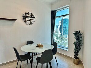 In-room dining - Lux BnB Burj Views (Dubai)