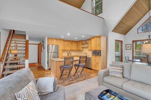 TV, fireplace, offices