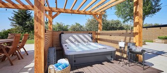 Host & Stay | Finch House