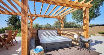 Host & Stay | Finch House