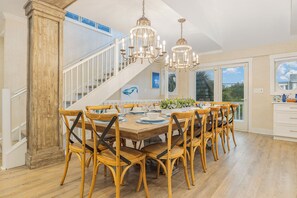 Dining - Seaclusion: Oceanfront Luxury in Murrells Inlet (Murrells Inlet)
