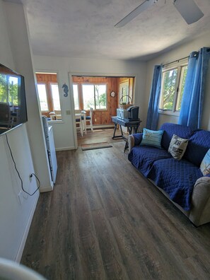 Smart-TV, Bücher, Drucker