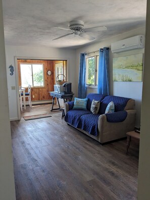 Smart-TV, Bücher, Drucker