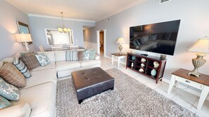 Condo, 2 habitaciones | Área de sala de estar