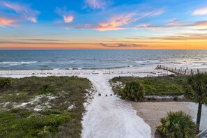Beach nearby - Private Pool! North Cape! Short Walk to the Beach! (Port St. Joe)