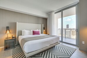 Apartment (3 Bedrooms) | Interior - Walk to Hollywood Beach: Upscale 16th-floor Condo (Hollywood)