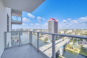 Apartment (3 Bedrooms) | Interior - Walk to Hollywood Beach: Upscale 16th-floor Condo (Hollywood)