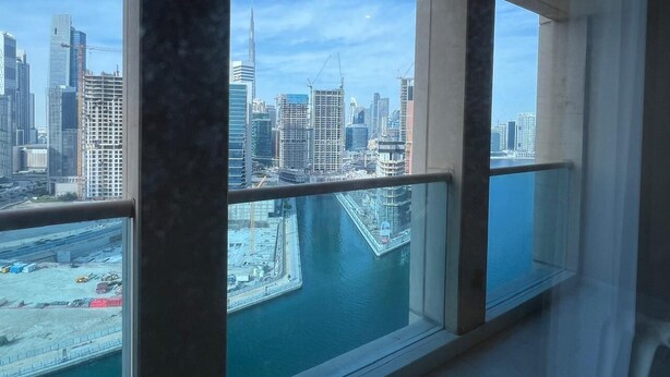 Departamento Confort, balcón, vista al lago | Balcón