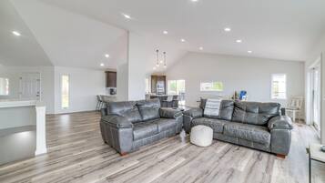 Rumah (4 Bedrooms) | Interior