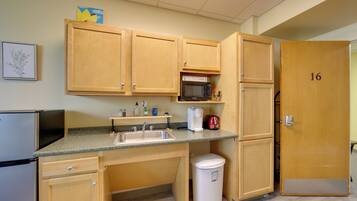 Apartment (0 Bedroom) | Interior