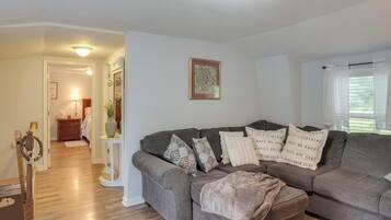 House (1 Bedroom) | Interior