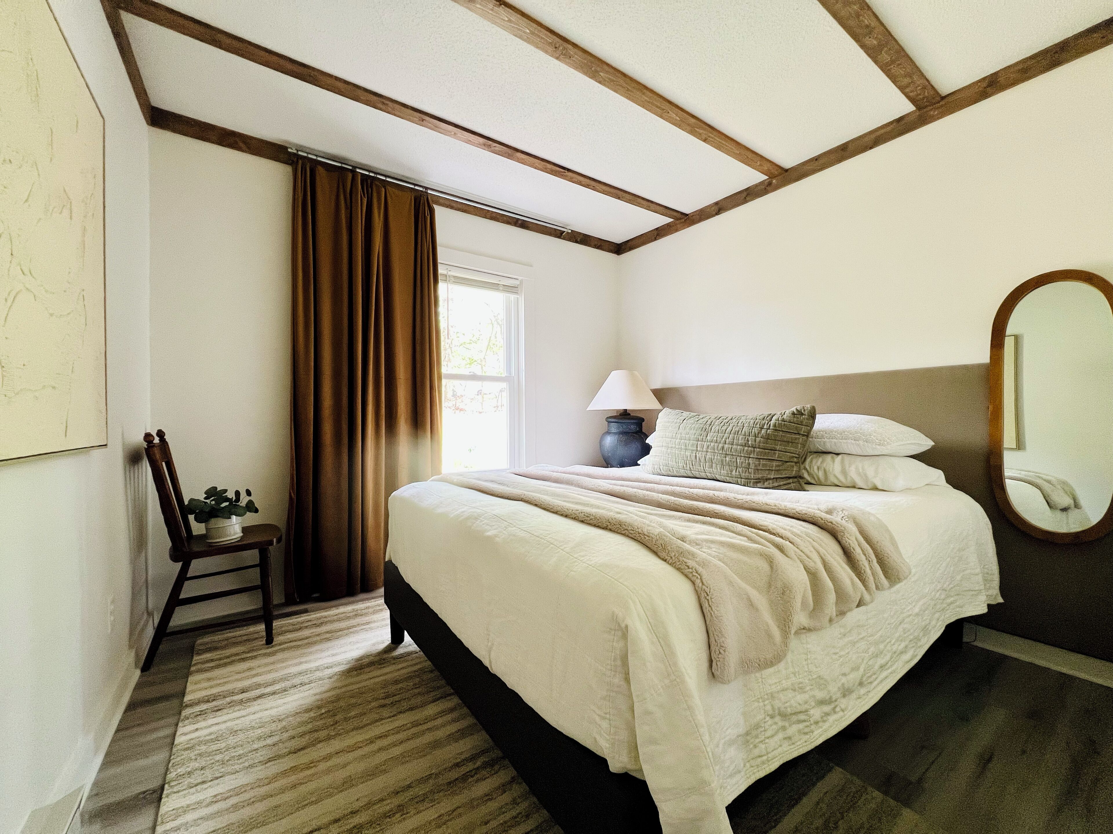 2 quartos, ferros/tábuas de passar roupa, Wi-Fi de cortesia