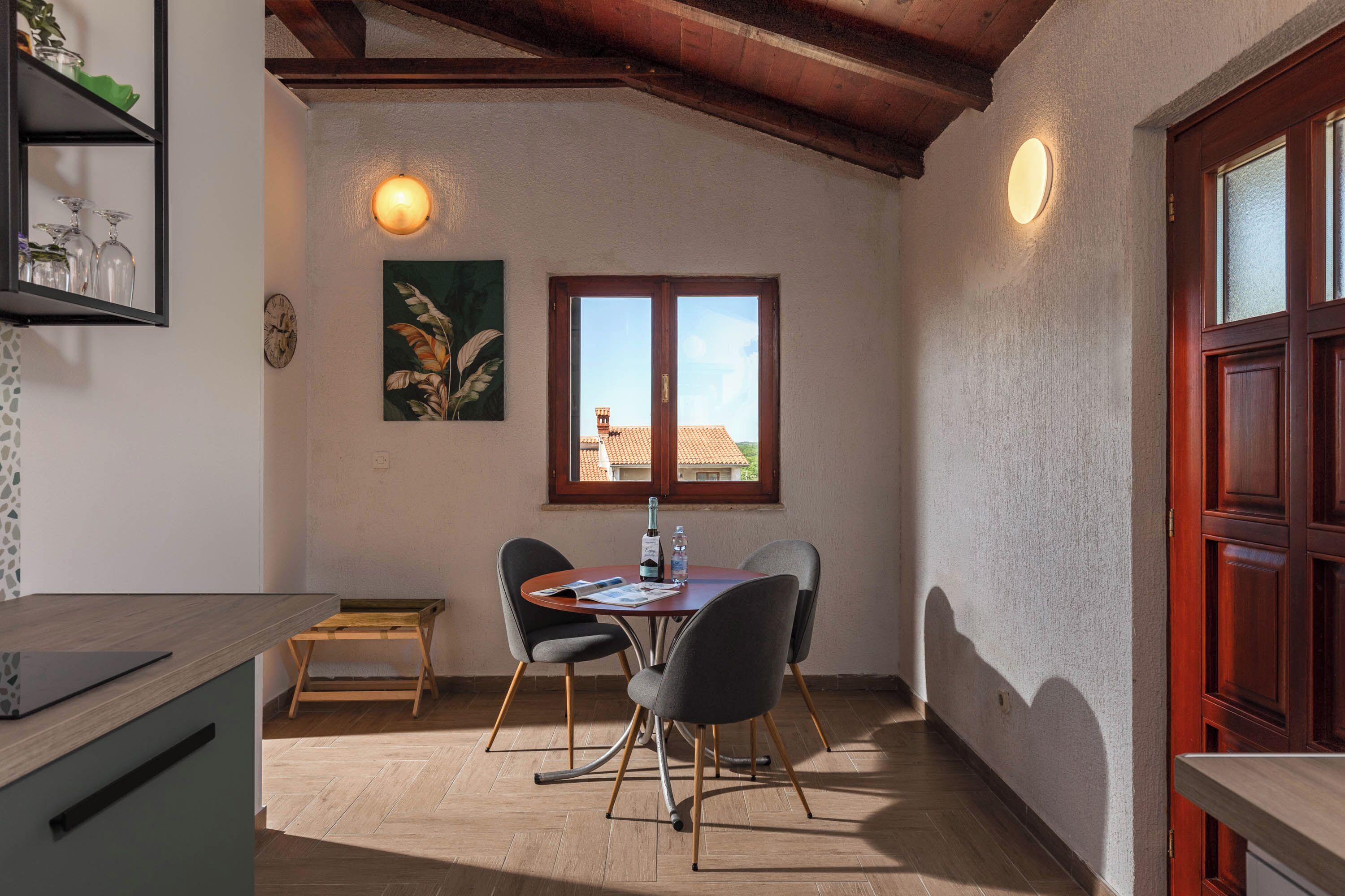 Familienapartment, 1 Schlafzimmer (Holiday Home Sladonja - Apartment 01) | Esszimmer