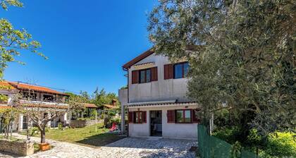 Holiday Home Sladonja Apartments