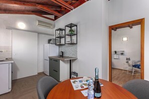 Family Apartment, 1 Bedroom (Holiday Home Sladonja - Apartment 01) | Dining room - Holiday Home Sladonja Apartments (Liznjan)