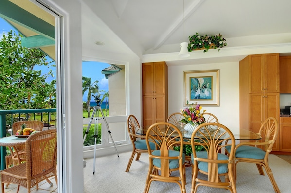 Dining - Welcoming, open and spacious 3 Bed/3Bath - Enjoy the magic of the Northshore! (Princeville)